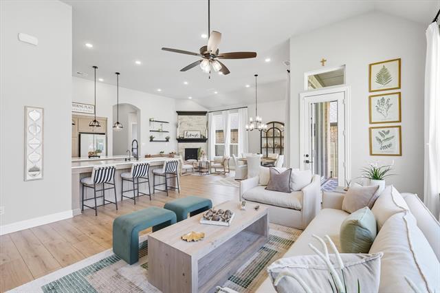 Building Photo - 2016 Strolling Wy