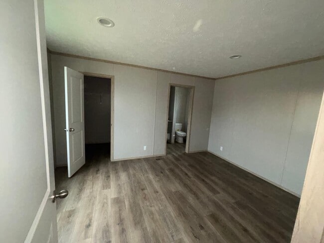 Building Photo - 200 Gregory Ln