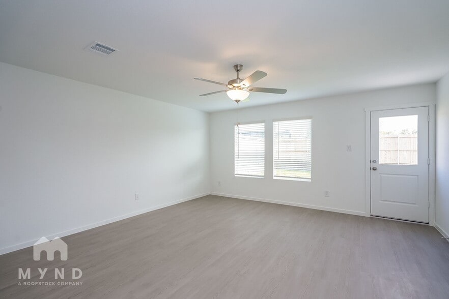 Building Photo - 10132 Dalgreen Cir