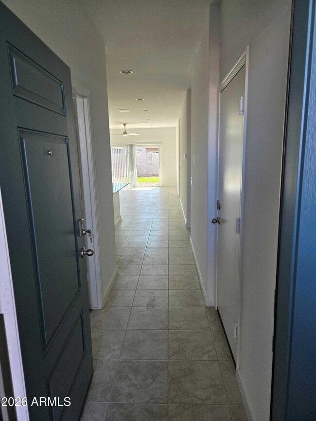 Building Photo - 5447 E Axle Ave