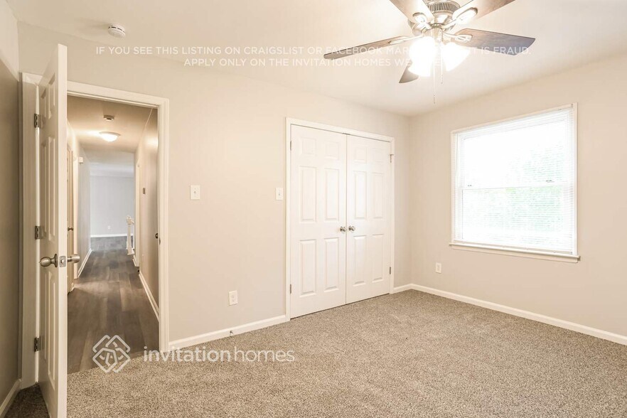 Building Photo - 8100 Sidras Ct