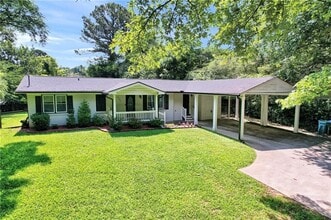 Building Photo - 5772 Lilburn Stone Mountain Rd