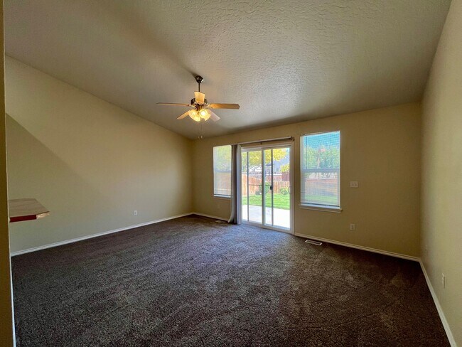 Building Photo - 16426 N Asbury Dr