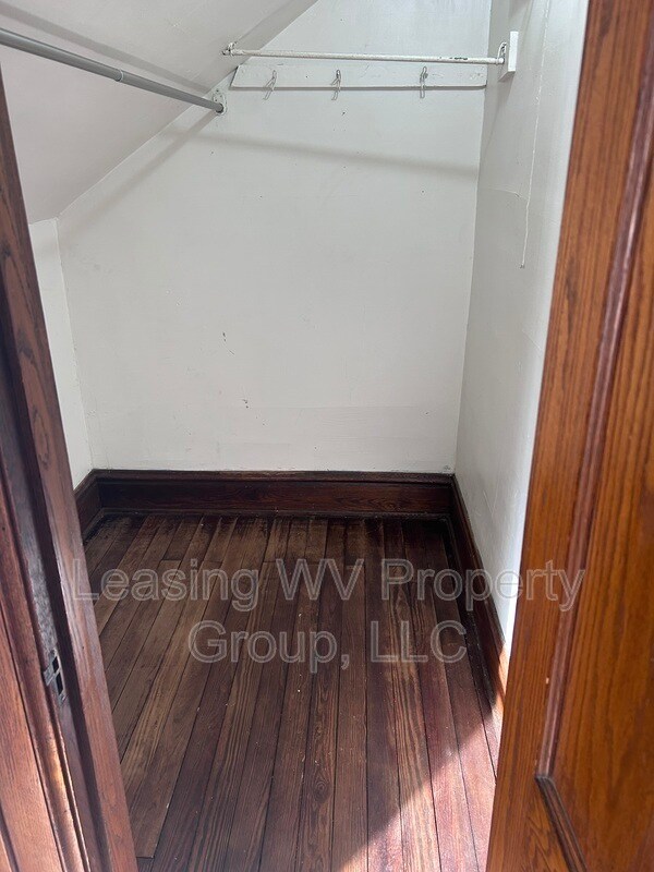 Building Photo - 5722 Stiles Dr