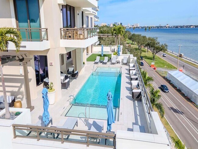 Building Photo - 2103 Bayshore Blvd