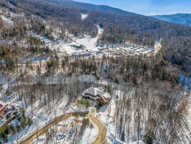 Building Photo - 20 Yellow Birch Cir