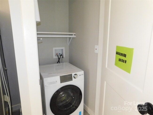 Building Photo - 809 Marve St