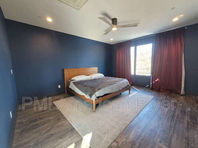 Building Photo - 2340 River Cats Aly