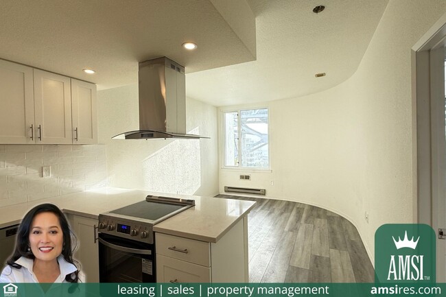 The BAYCREST: Updated 1BR/1BA + Parking! ... - The BAYCREST: Updated 1BR/1BA + Parking!  ...