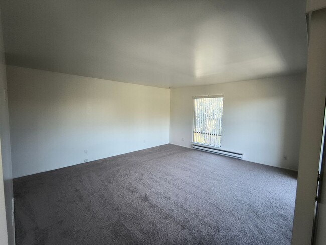 Building Photo - TOP FLOOR 1BD/1BATH Condo Available For Rent at the Watergate Community in Emeryville!!!!