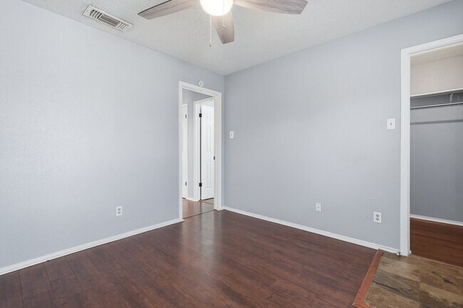 Building Photo - 6702 Everhart Rd