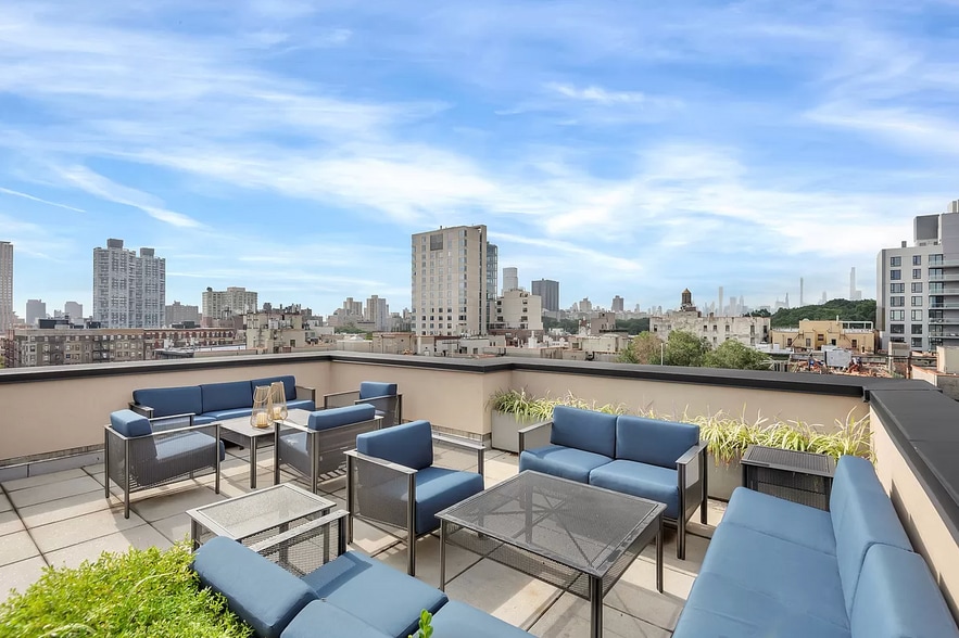 Building Photo - 127 W 112th St