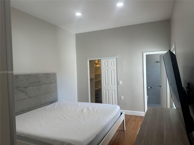 Building Photo - 20903 Leeward Ct