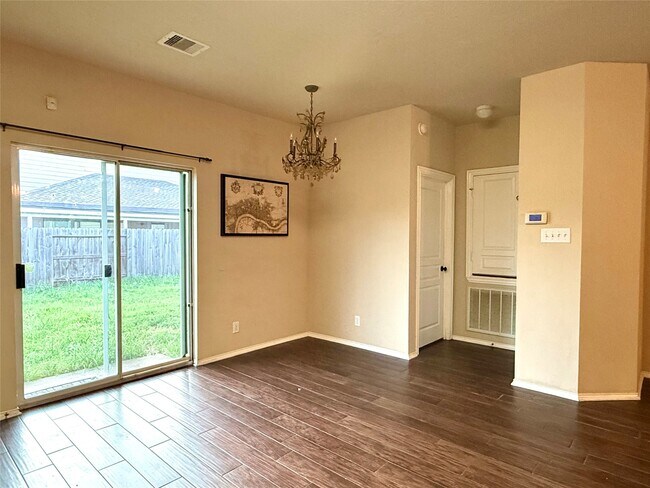 Building Photo - 6707 Enchanted Crest Dr