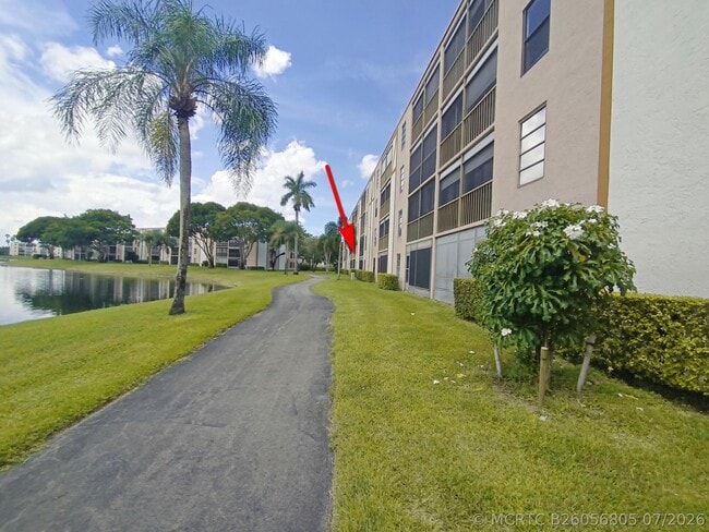 Building Photo - 7280 Amberly Ln
