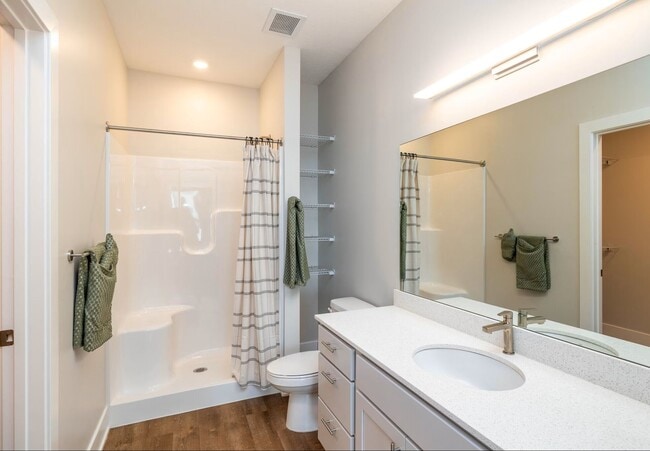 Building Photo - Vervain 1 Bedroom + Den A