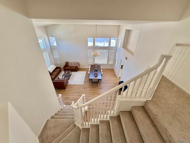 Building Photo - 5006 Palmera Dr
