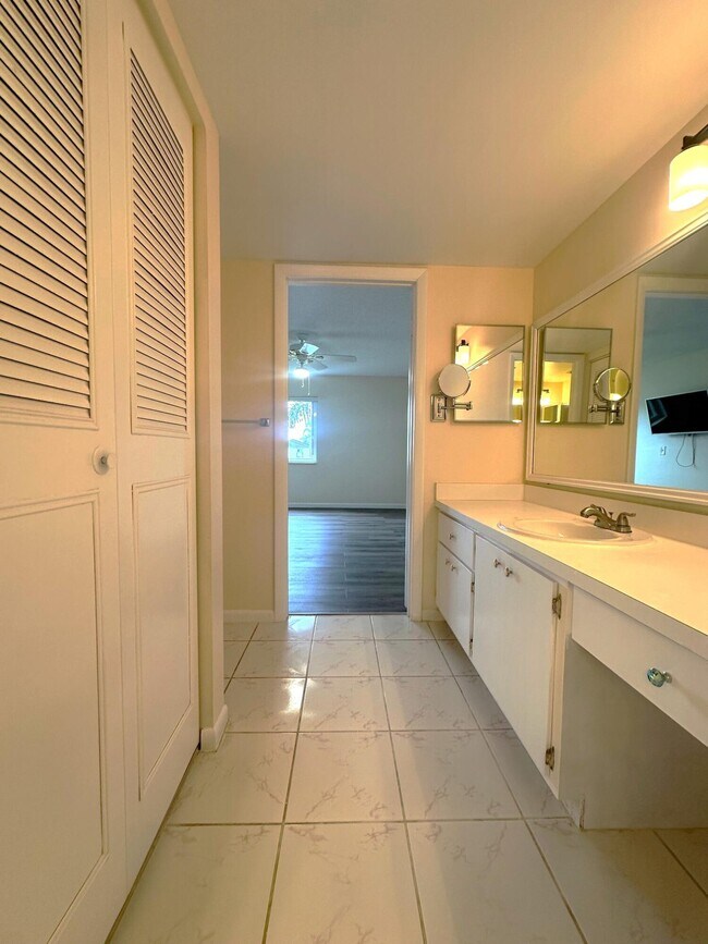 Building Photo - 5801 Whispering Pine Way