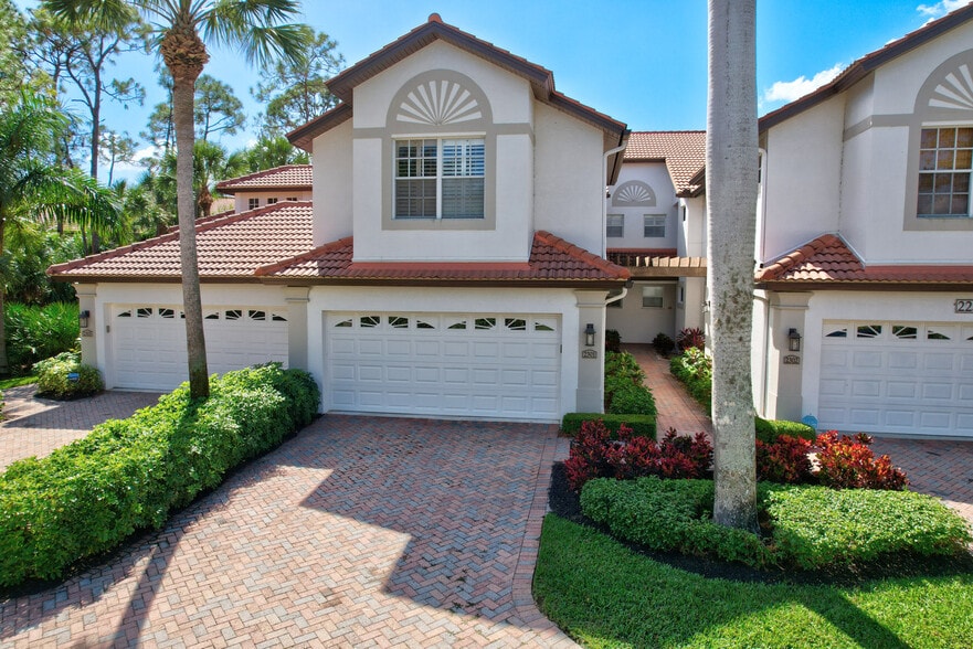 Building Photo - 2250 Hawksridge Dr
