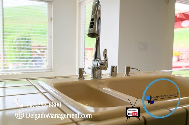 Building Photo - Benicia! GORGEOUS Southampton Hills home