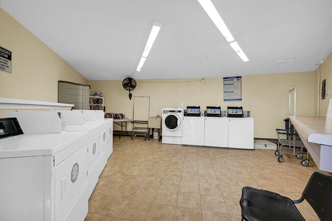 Building Photo - 97 Wharfside Dr