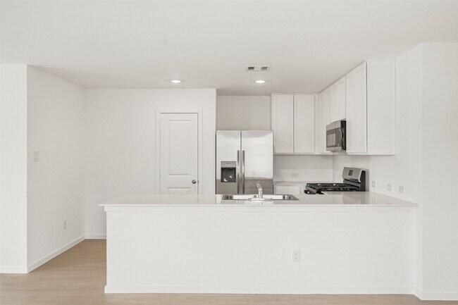 Building Photo - 17334 Glacier Frst Ln