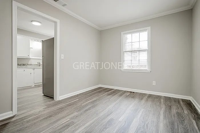 Building Photo - 1236 S Dixon Dr