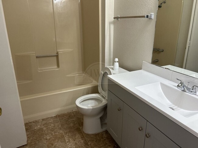 Building Photo - 2305 Purser Dr