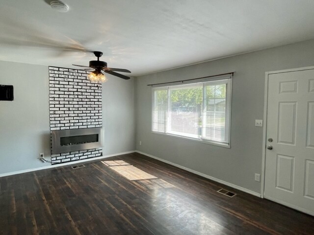Building Photo - 1412 Tuscarora Dr