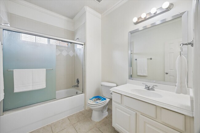 Building Photo - 7608 Janak Dr