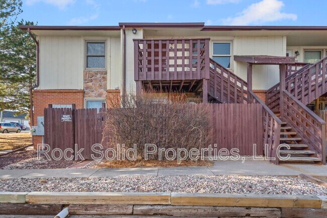 Building Photo - 1502 Trent Ct