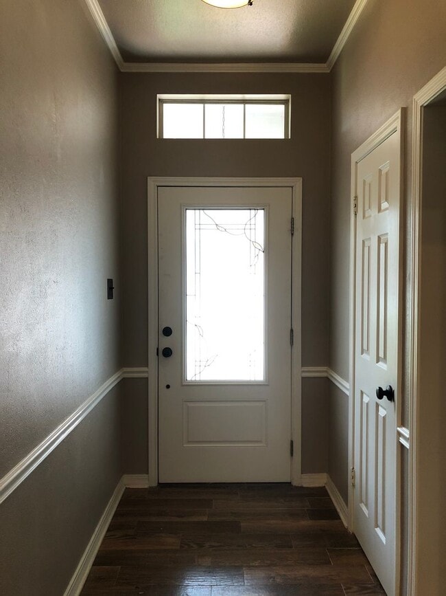 Building Photo - Corner Lot close to Barksdale Airforce Base with Bonus Room in back yard..