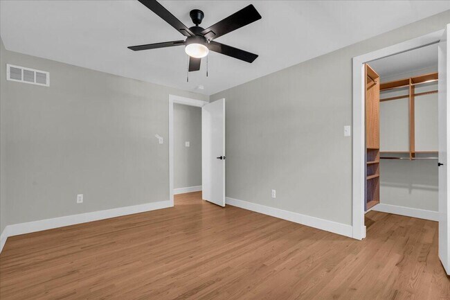 Building Photo - 3729 Boulder Dr