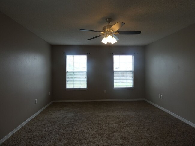 Building Photo - Charming Brick Home - Jaimee's Ridge