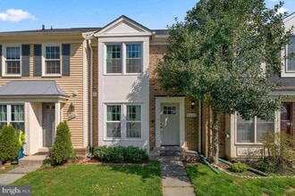 Building Photo - 8609 Hawk Run Terrace