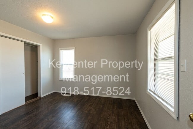 Building Photo - 3 BED/ 1 BATH IN UP AND COMING NEIGHBORHOOD