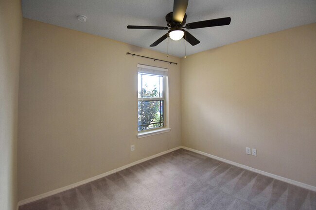 Building Photo - 14229 Poets Rock Ln