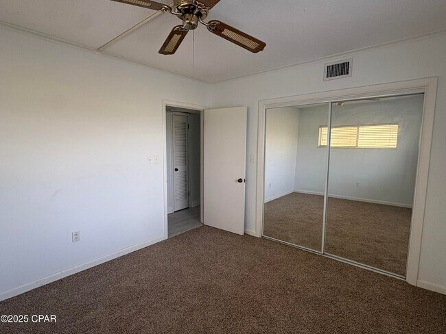 Building Photo - 112 Fairway Blvd