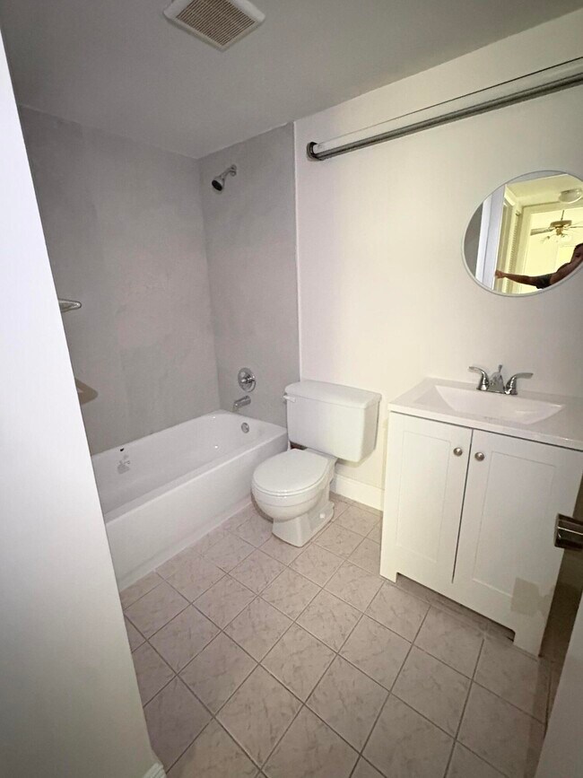 Building Photo - 3626 La Mar Ct