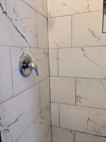 Building Photo - 1 Main St