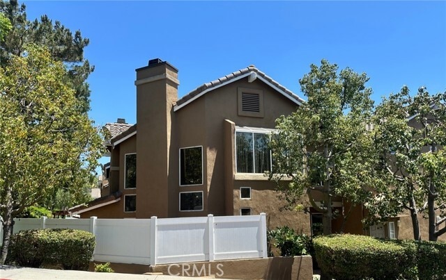 Building Photo - 28371 Pueblo Dr