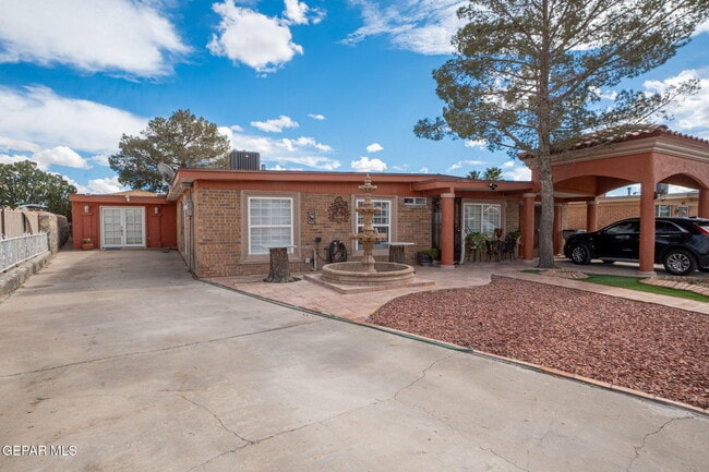 Building Photo - 604 Haverhill Rd