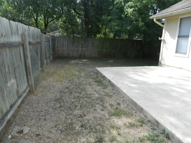 Building Photo - Del Rosario Properties (2502 Howellwood Way)