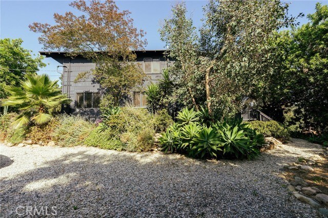 Building Photo - 5924 Hayes Ave