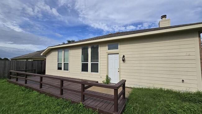Building Photo - 6011 Decker Ridge Ct