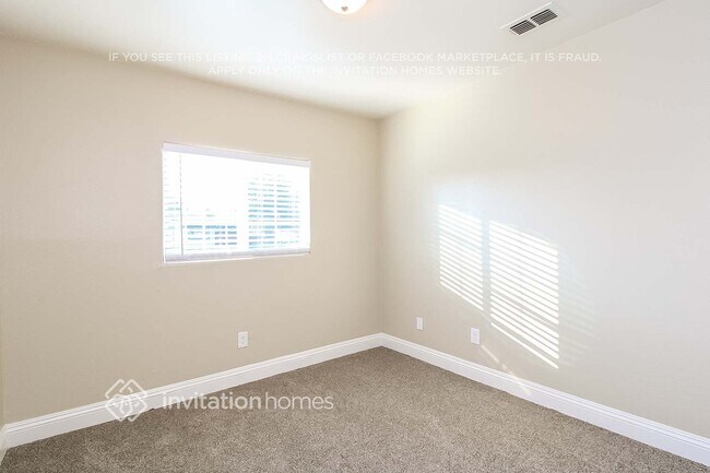 Building Photo - 4430 Bollenbacher Ave