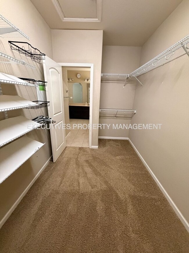 Building Photo - 3895 Bethpage St