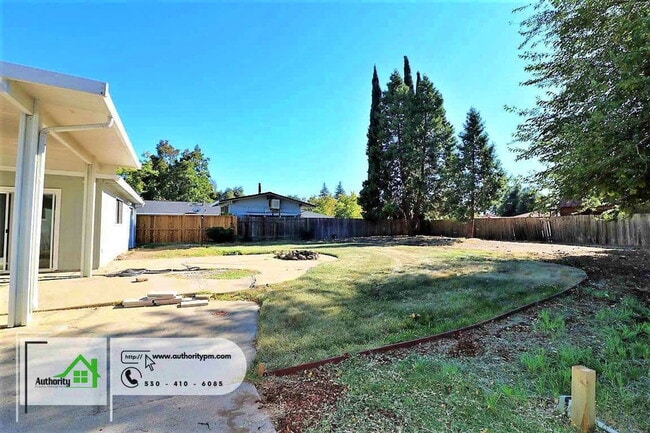 Building Photo - 6738 E Waverly Ave