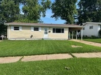 Building Photo - 1065 Hadwin Dr