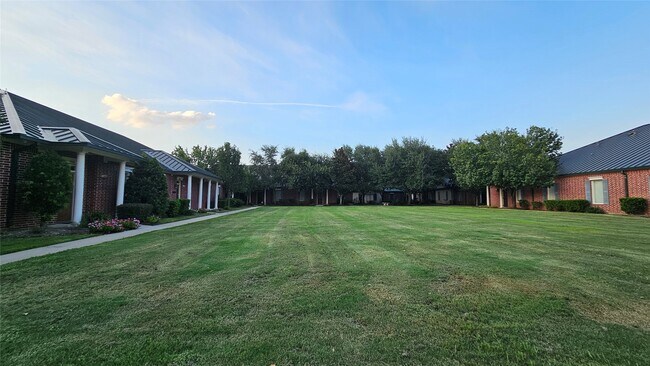Primary Photo - 4501 Cartwright Rd